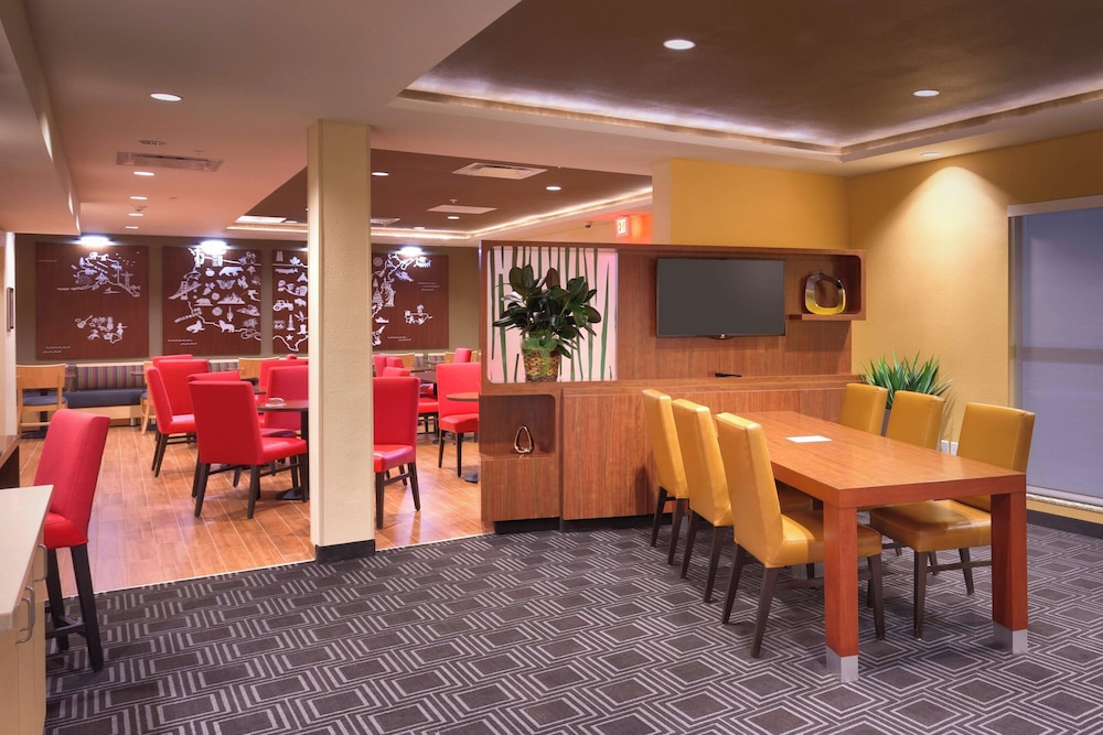 TownePlace Suites by Marriott Dickinson - photo 4