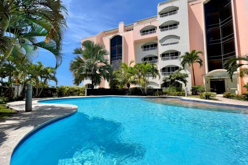Appartement Hana Iti breathtaking on the ocean at the entrance of Papeete — 4-Star Luxury Hotel in Papeete, French Polynesia