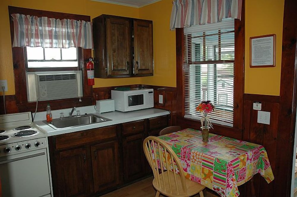 Channel Watefront Cottages - photo 66
