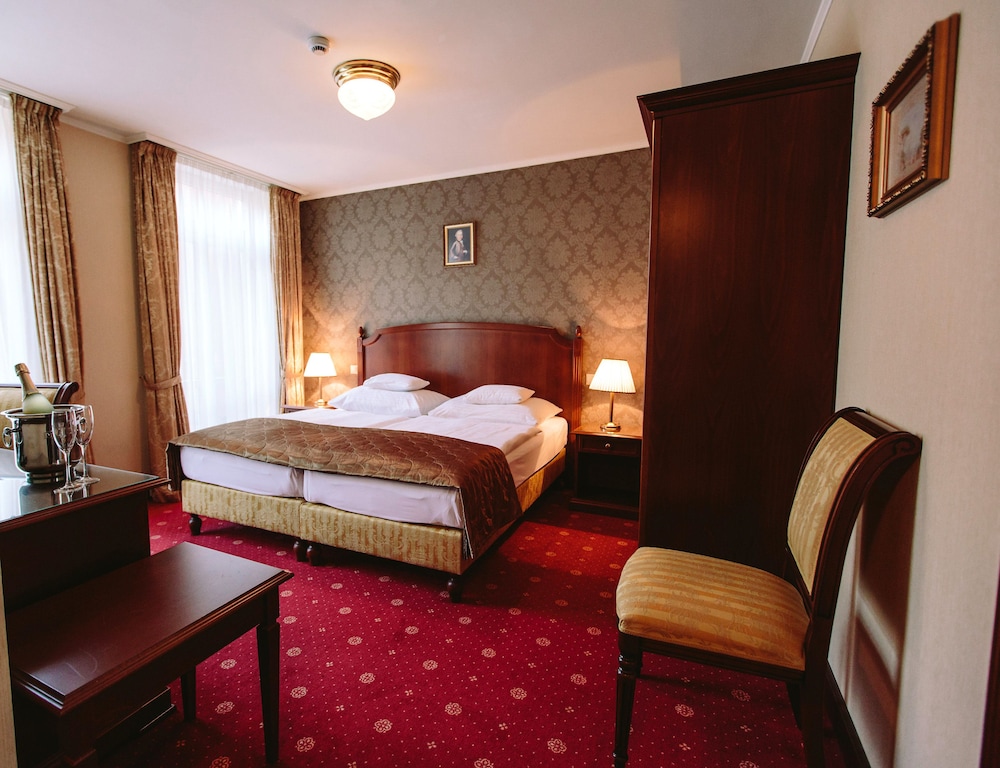 Mozart Hotel in Szeged, Hungary