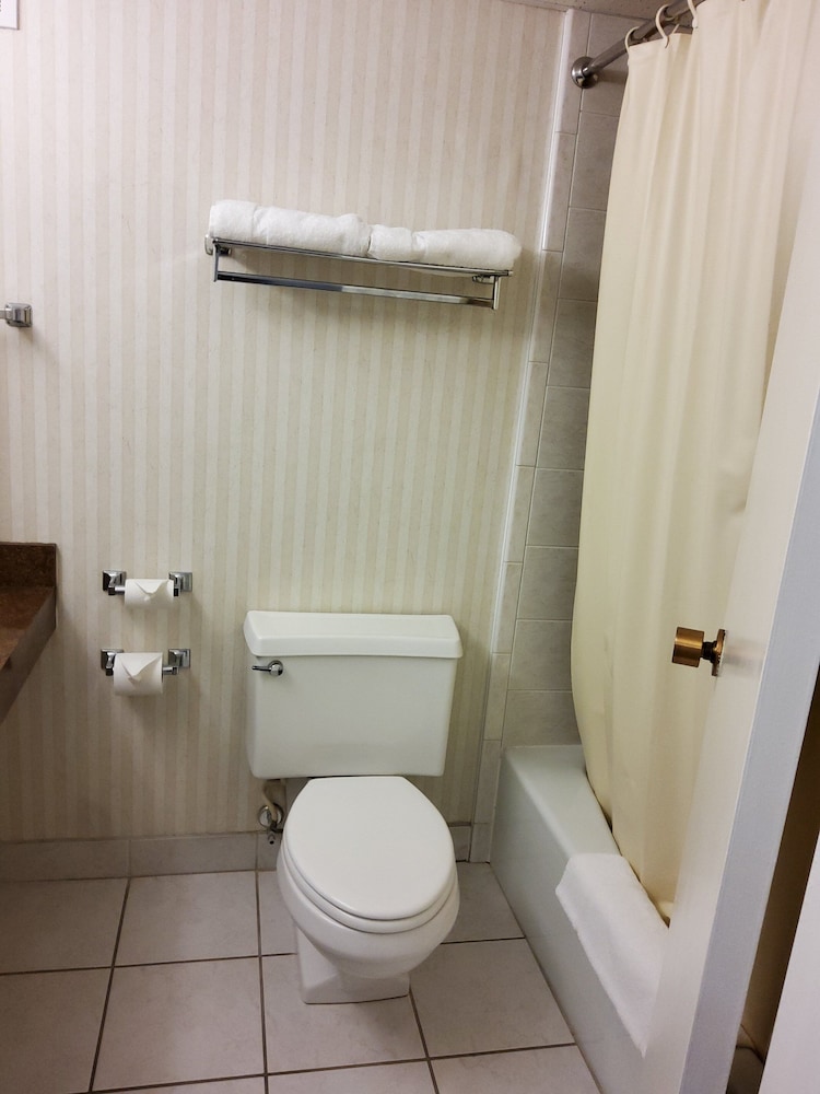 Klopfenstein Inn and Suites - photo 30