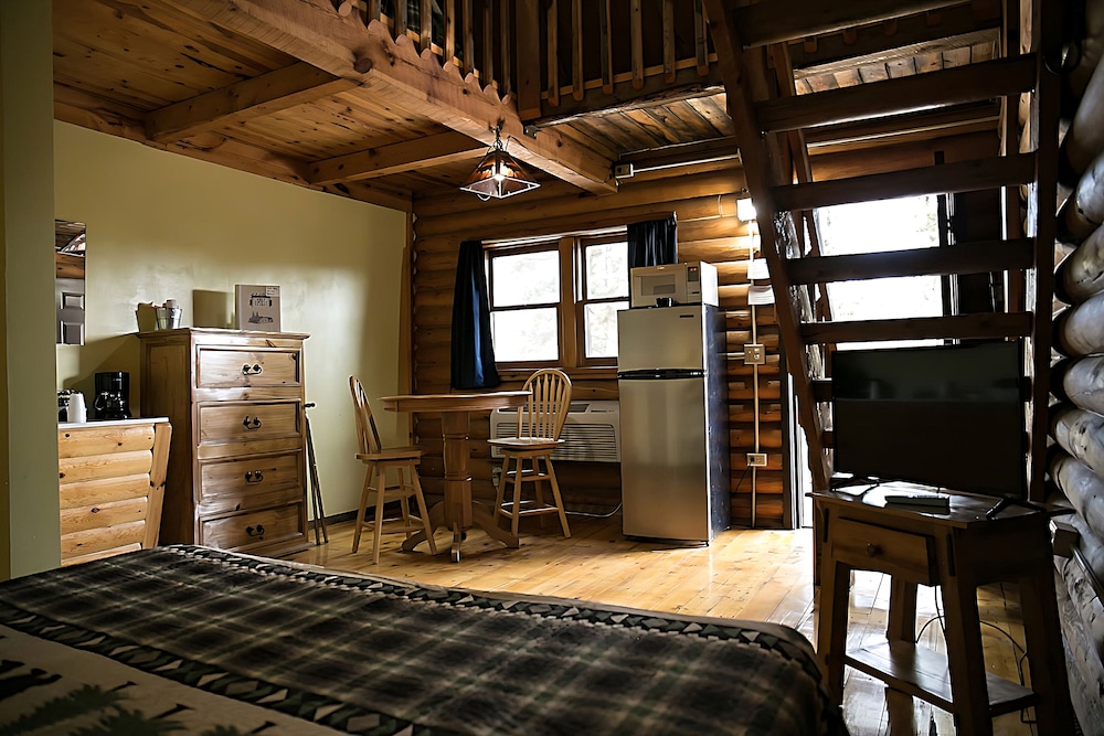 Holy Smoke Resort - photo 5