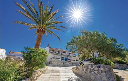 Lovely Apartment In Banjol With Wifi — 4-Star Luxury Hotel in Banjol, Croatia