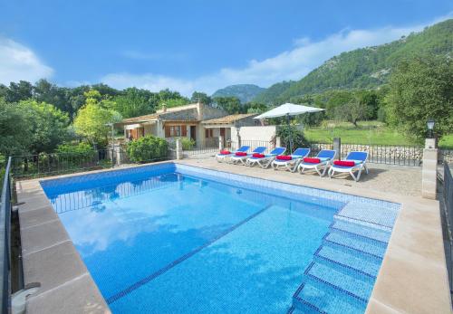 Owl Booking Villa Sedes Dive Into Nature — 4-Star Luxury Hotel in Campanet, Spain