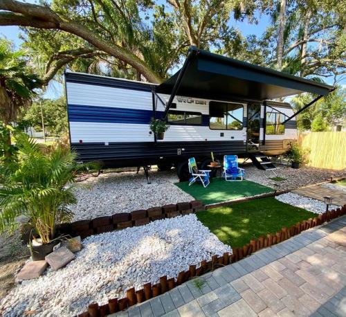 Rv River Vibe - last minute hotel in Tampa