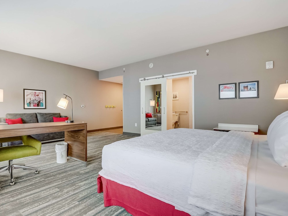 Hampton Inn and Suites by Hilton Cincinnati Midtown Rookwood - photo 22