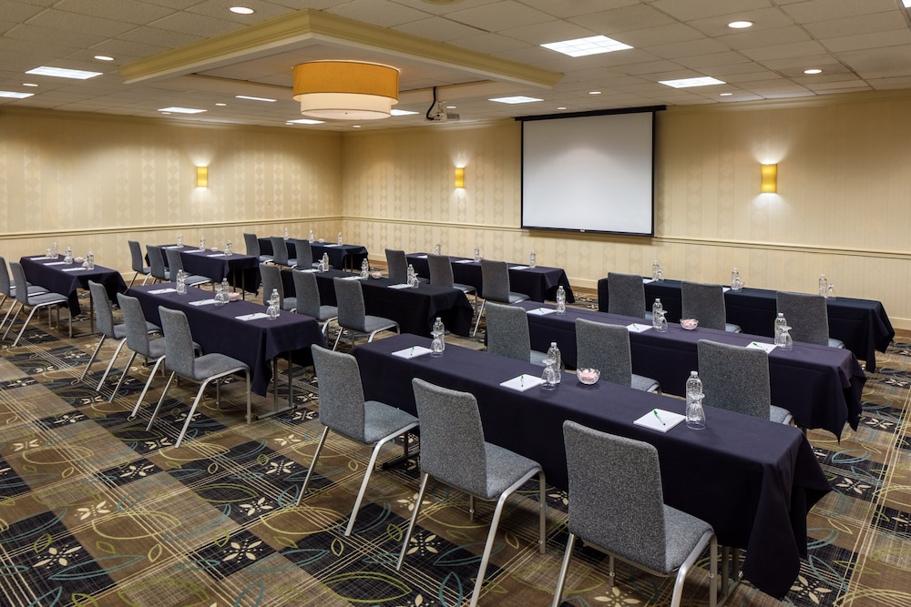 Holiday Inn Weirton Steubenville Area by IHG - photo 40