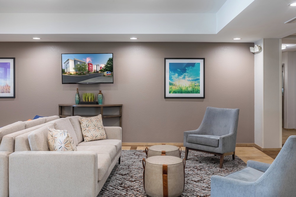 Candlewood Suites Greenville by IHG - photo 42