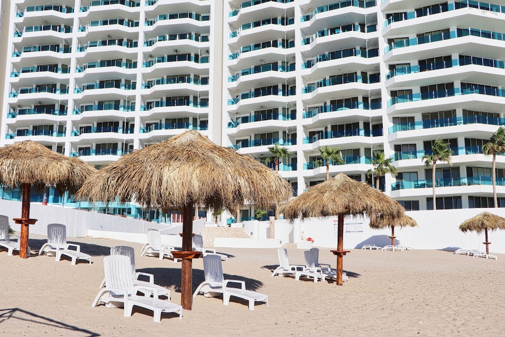 Hotel Esmeralda Beach Resort in Puerto Penasco, Mexico