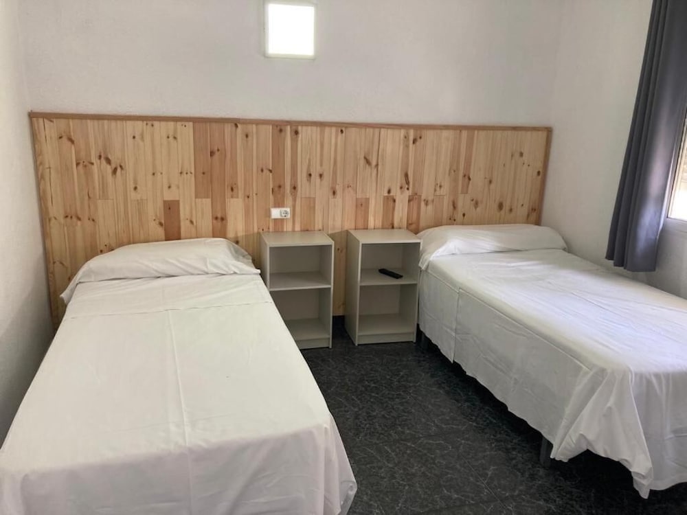 Malvarrosa Beach Rooms — Valencia — photo 4