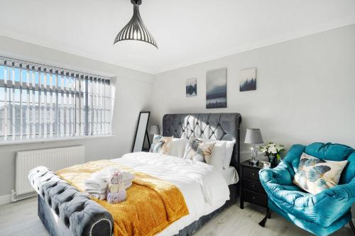 Spacious 4 bed Garden Parking ExCel London — 4-Star Luxury Hotel in London, United Kingdom