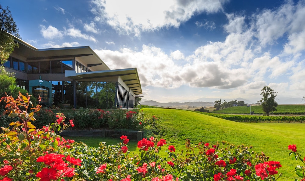 Balgownie Estate Yarra Valley — 5-Star Luxury Hotel in Yarra Glen, Australia