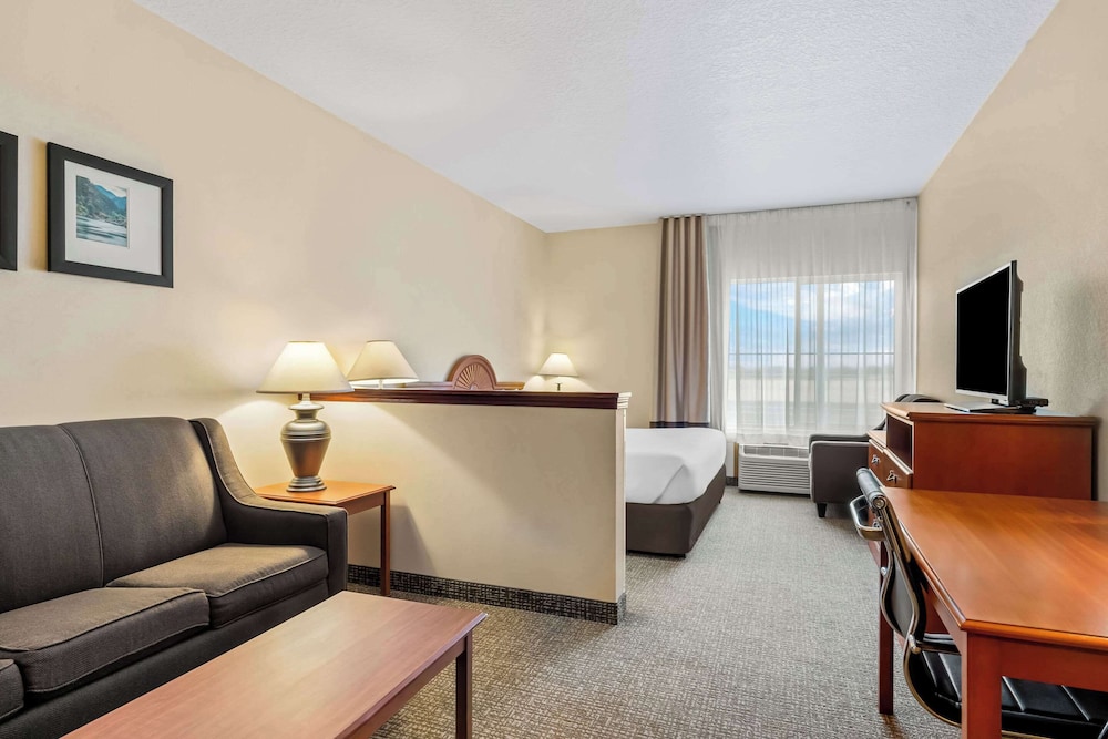 Comfort Inn & Suites Hermiston South - photo 22