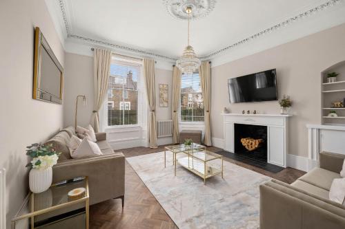 Casa Fresa Taymouth House — 4-Star Luxury Hotel in Dundee, United Kingdom