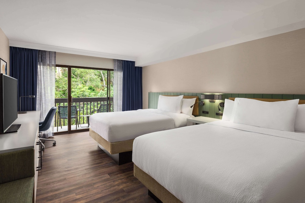 Hilton Garden Inn Monterey - photo 23