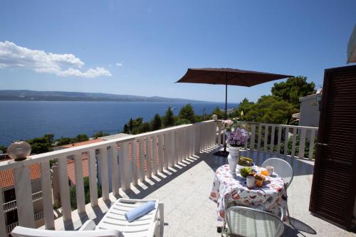Villa Tomasovic — 4-Star Luxury Hotel in Omis, Croatia