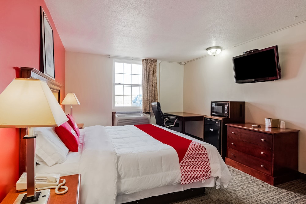OYO Hotel Morton East Peoria I 74 - photo 10