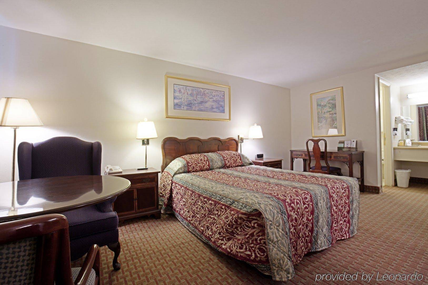 Americas Best Value Inn Charles Town - photo 5