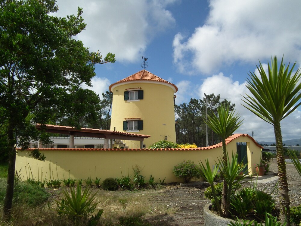 Moinho de Paradela Novo mit Pool - carbon neutral hotel in Barcelos