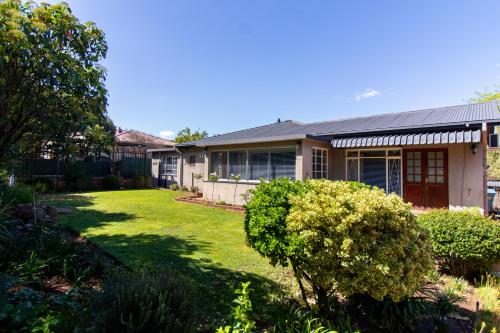 Glenmore Guesthouse — 4-Star Luxury Hotel in Bloemfontein, South Africa