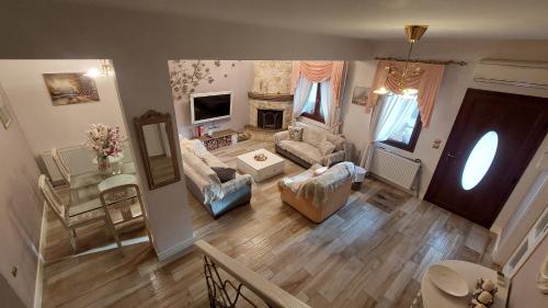 Lux Center Apartment — 4-Star Luxury Hotel in Litochoro, Greece