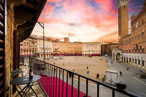 Bargello Accommodation — 4-Star Luxury Hotel in Siena, Italy