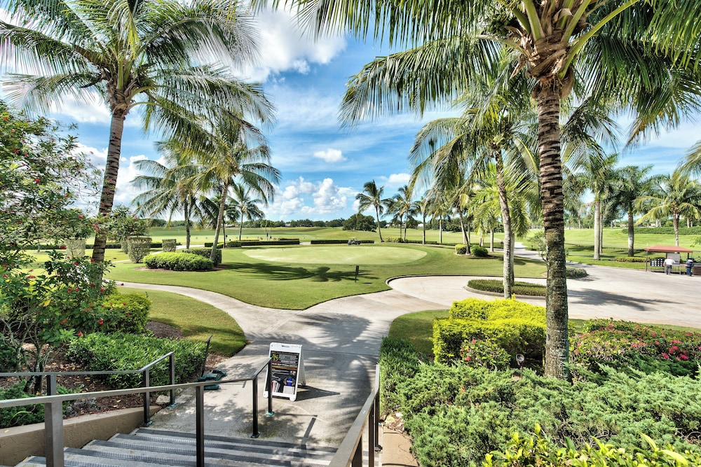 Messina Vacation Rental at Lely Resort. Spacious 3 BR 2 Bath Condo with Lake Views and Handicap Accessibility. Enjoy Community Pool Hot Tub and Proximity to Naples Beaches and Dining - photo 26