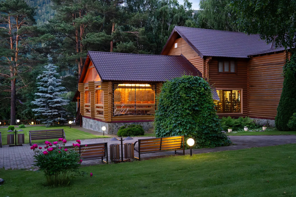 Usadba Sarzhevskih Hotel in Manzherok, Russia