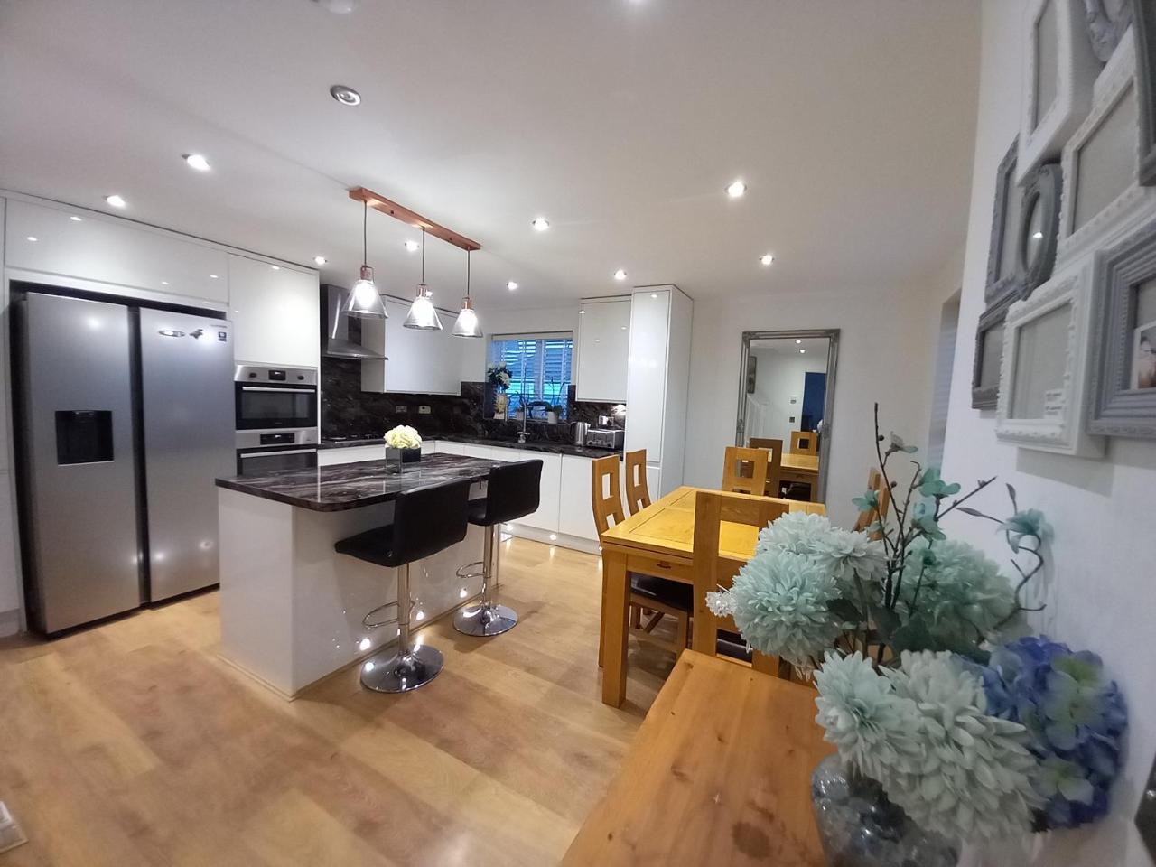 Turners Escape - last minute hotel in Dinnington
