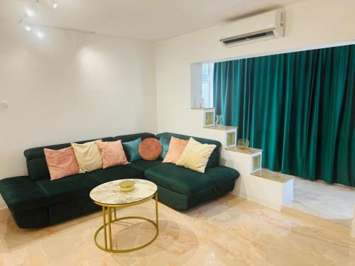 WOT Luxury Apartament — 4-Star Luxury Hotel in Arad, Romania