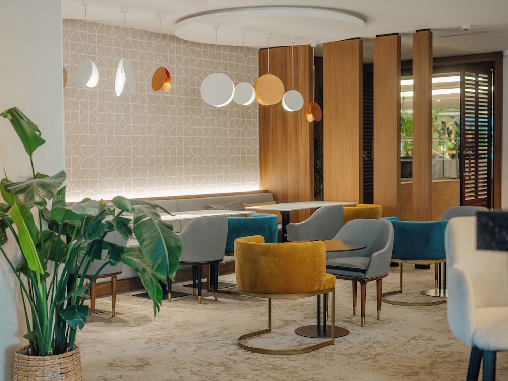 מזון ומשקאות