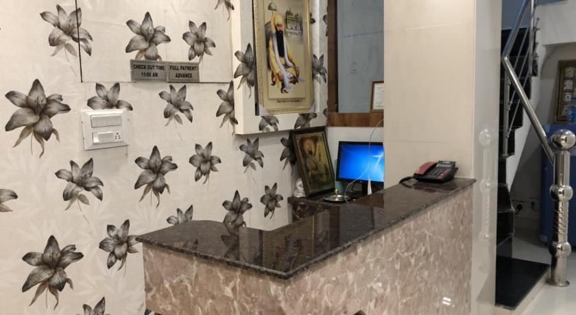 Shine Star Homestay Bed and Breakfast