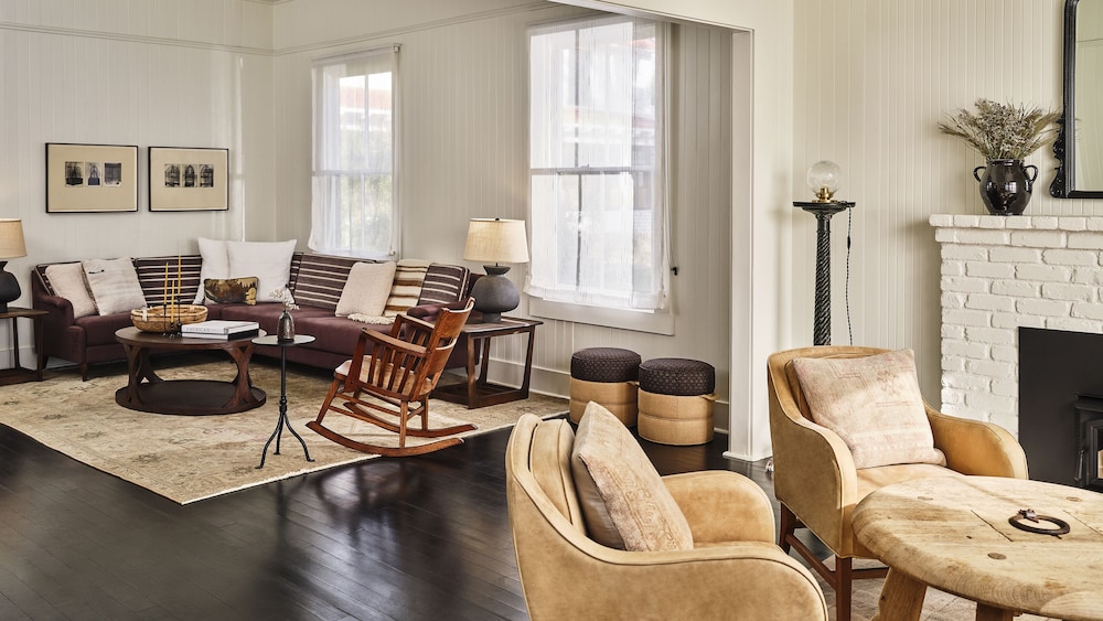 The Inn at Mattei's Tavern Auberge Collection - photo 11