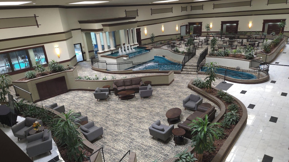Holiday Inn Hotel & Suites Cincinnati Eastgate by IHG - photo 34