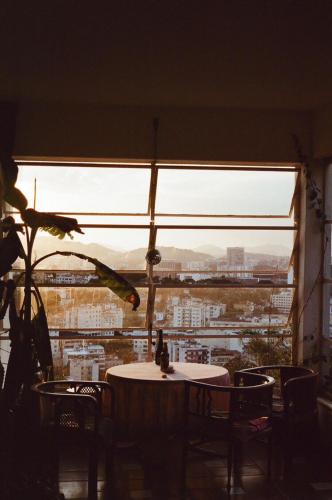 Quarto com varanda no paraíso - last minute hotel in Rio De Janeiro