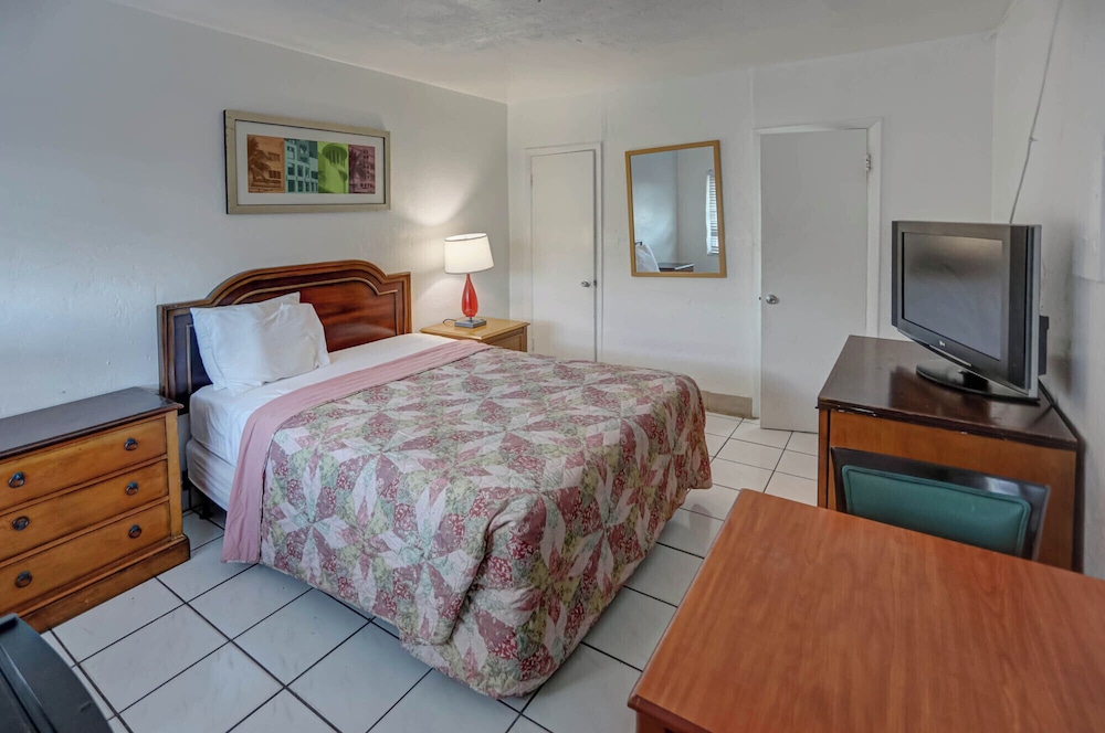 Green Seas Motel - photo 35