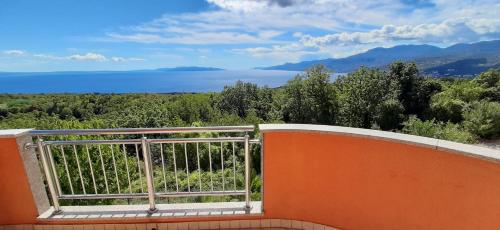 Apartman Kos — 4-Star Luxury Hotel in Kastav, Croatia