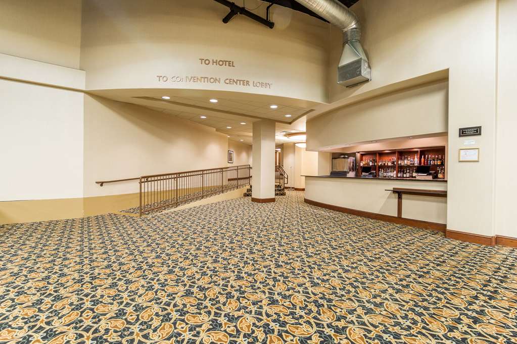 Clarion Hotel Convention Center - photo 54