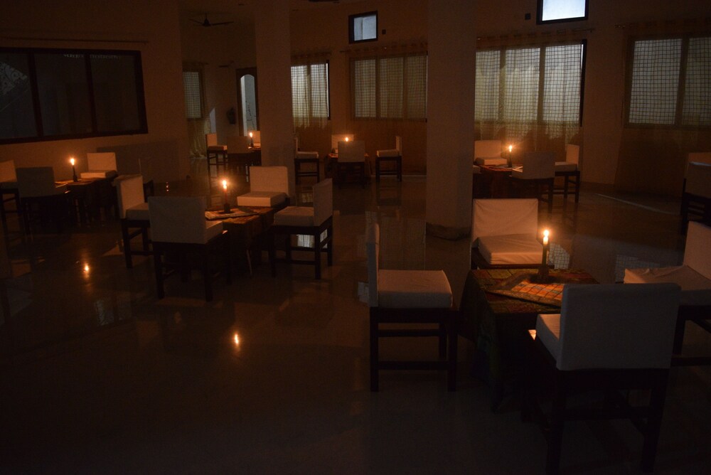 Hotel KV Palace - last minute hotel in Varanasi