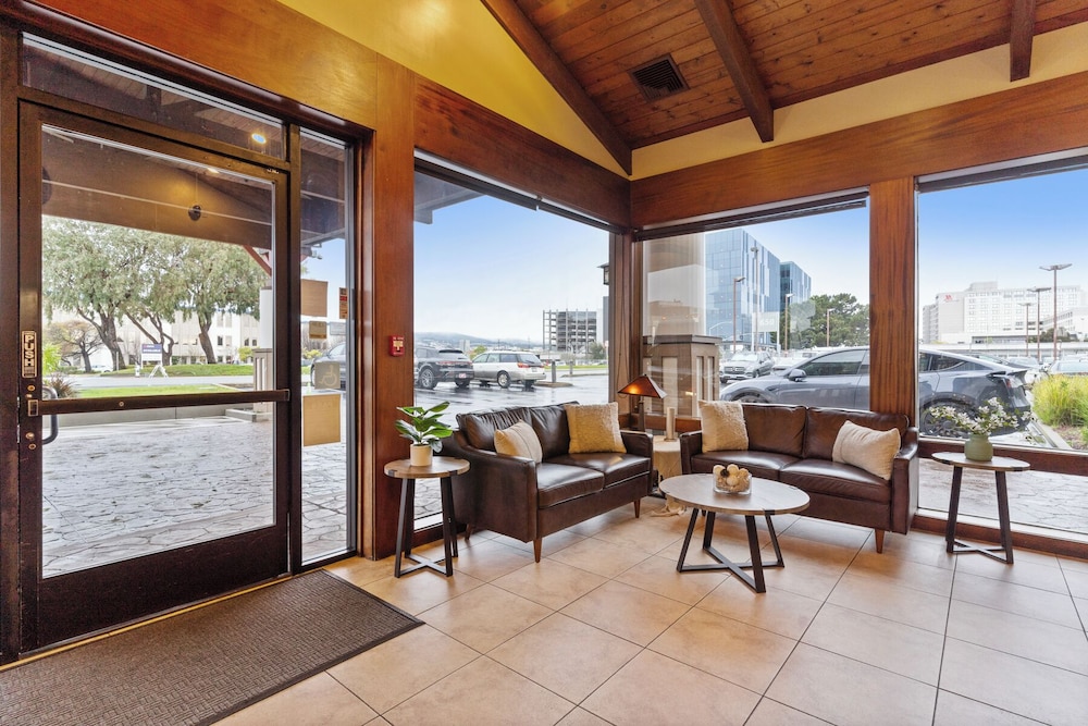 Vagabond Inn Executive San Francisco Airport - photo 8