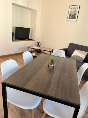 Logements 6 Pers a 15 Minutes D Angers - carbon neutral hotel in Unknown City
