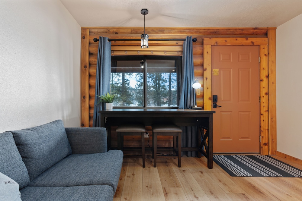 Duck Creek Village Inn - photo 116
