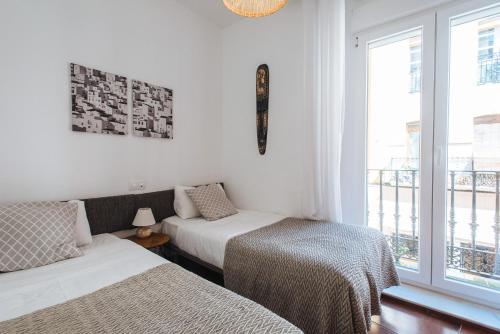 HomeySeville Bright Apartment at Santa Cruz 6 pax Parking Optional — 4-Star Luxury Hotel in Sevilla, Spain
