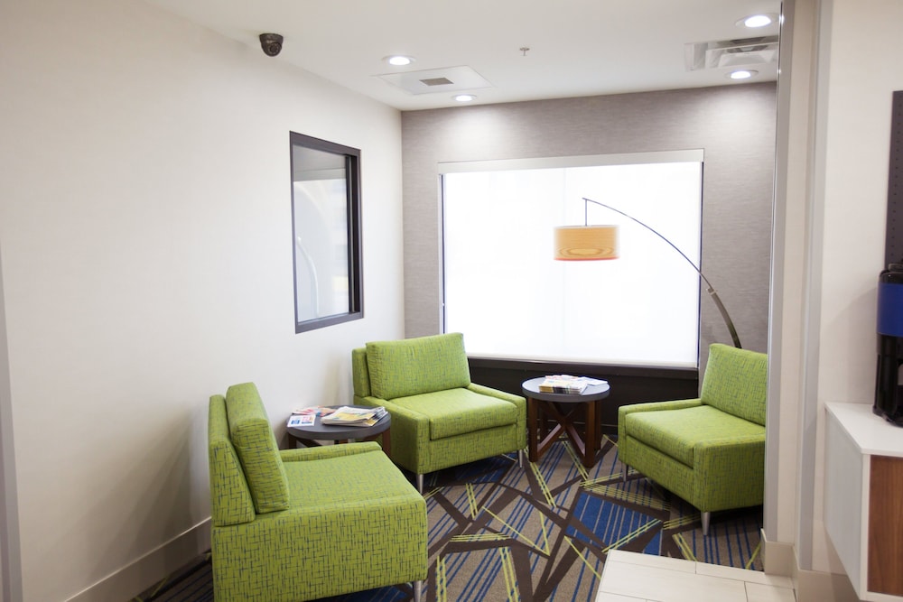 Holiday Inn Express & Suites Knoxville Farragut by IHG - photo 70