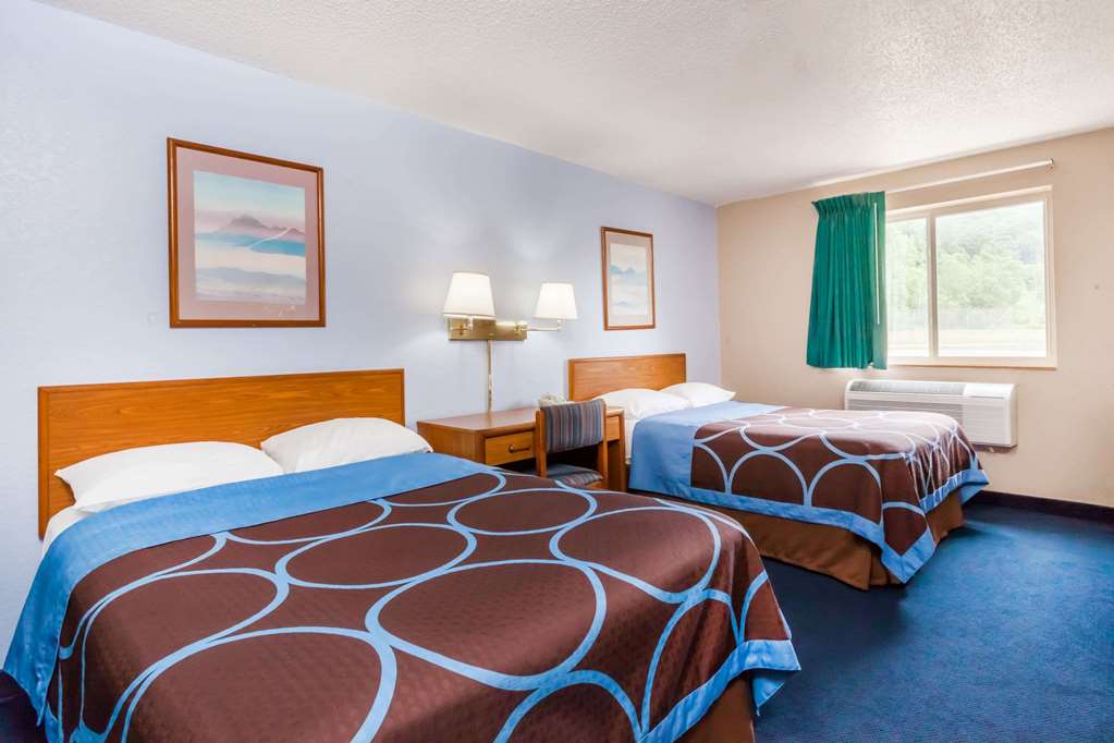 Super 8 by Wyndham Sidney NY - photo 6