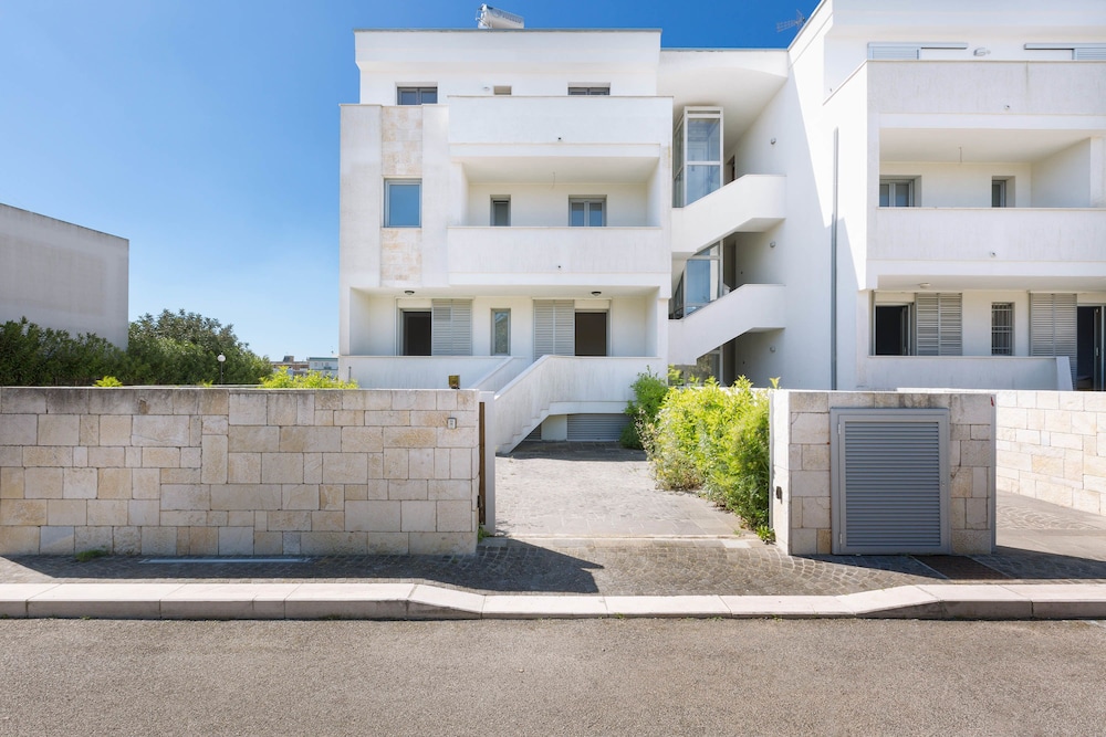 Appartamento dell`Aurora — 4-Star Luxury Hotel in Porto Cesareo, Italy