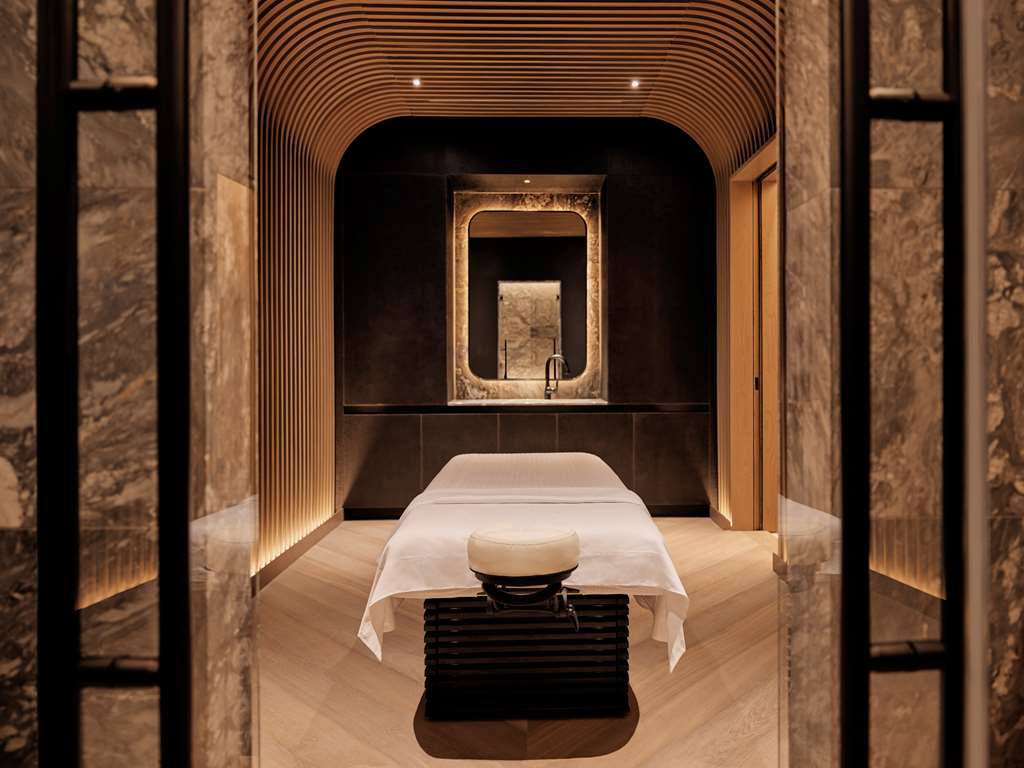 Equinox Hotel New York - photo 31