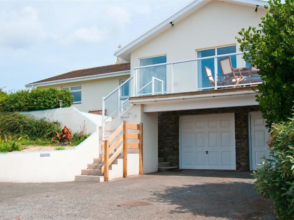 Greystone - carbon neutral hotel in Kingsbridge
