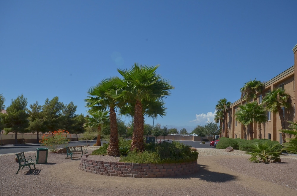 Holiday Inn Express Las Vegas Nellis by IHG - photo 30