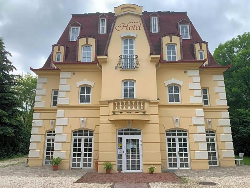Walzer Hotel - last minute hotel in Budapest